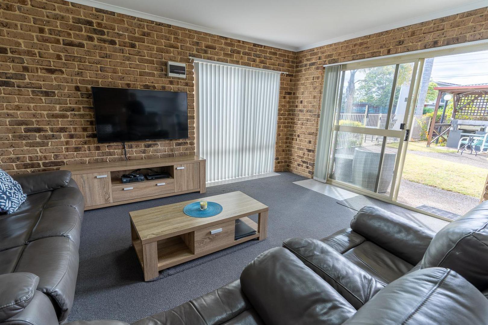 Beachfront Apartments 메림불라 외부 사진